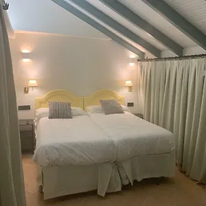  Privatunterkunft Turistic Sevillanos Sl